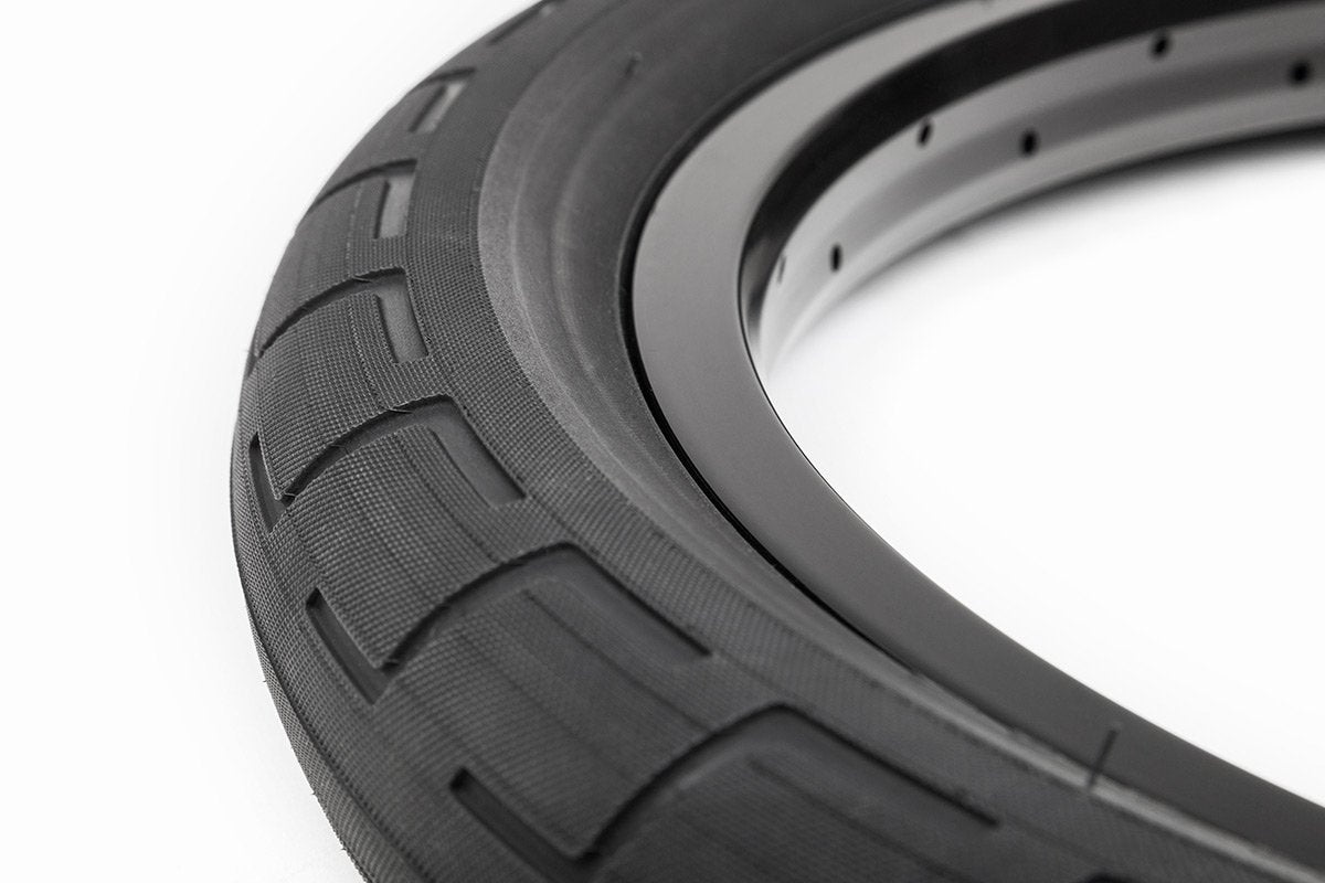 BSD Donnastreet 2.3” Reifen / Tire Black