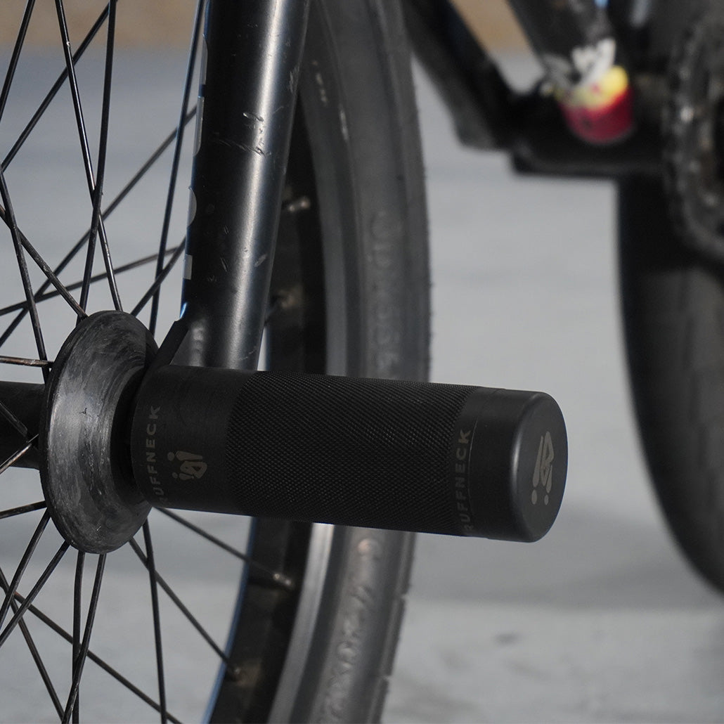 IGI Ruffneck Flat Caps Black Pegs Flatland