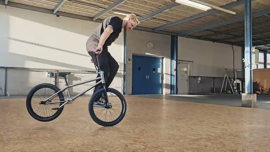 Peter Miklosi - 2025