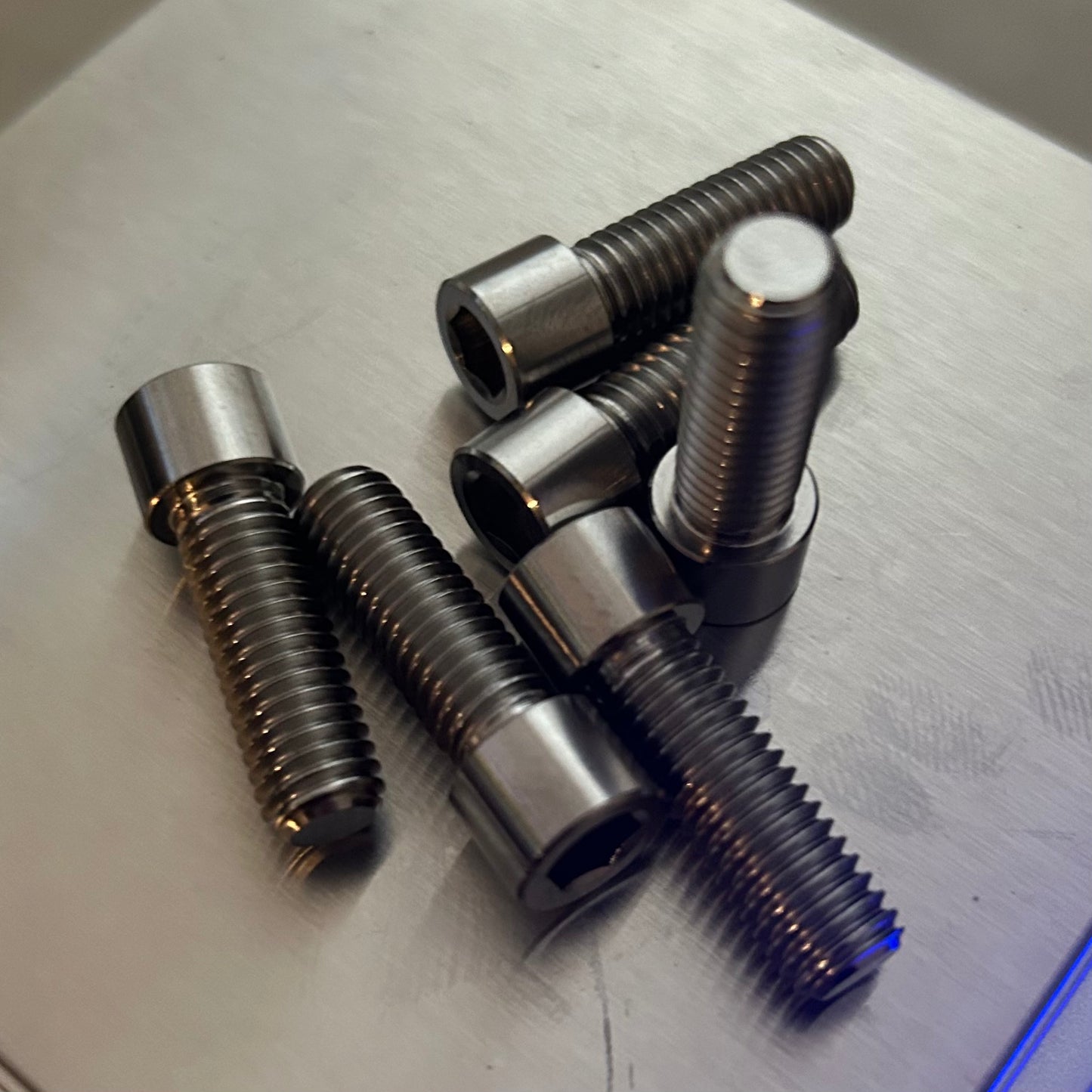 Fourpegsbmx Metric Titanium Vorbauschrauben / Stem Bolts Raw