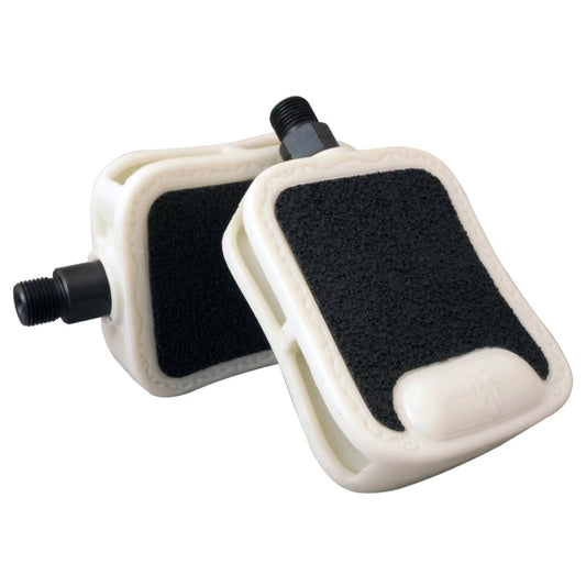 IGI_White_Pedals