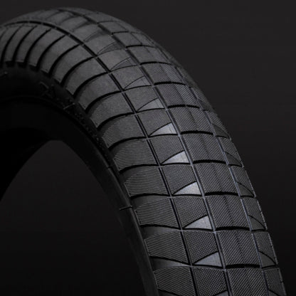 Flybikes Ruben 2.25” Reifen / Tire Black