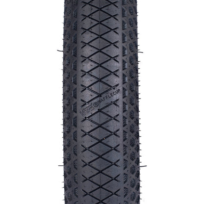 Cult Vans Wafflecup V2 2.4” Reifen / Tire Black