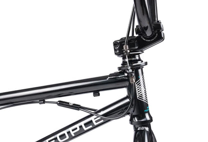 Wethepeople CRS FS 18" RHD Komplettrad Gloss Black