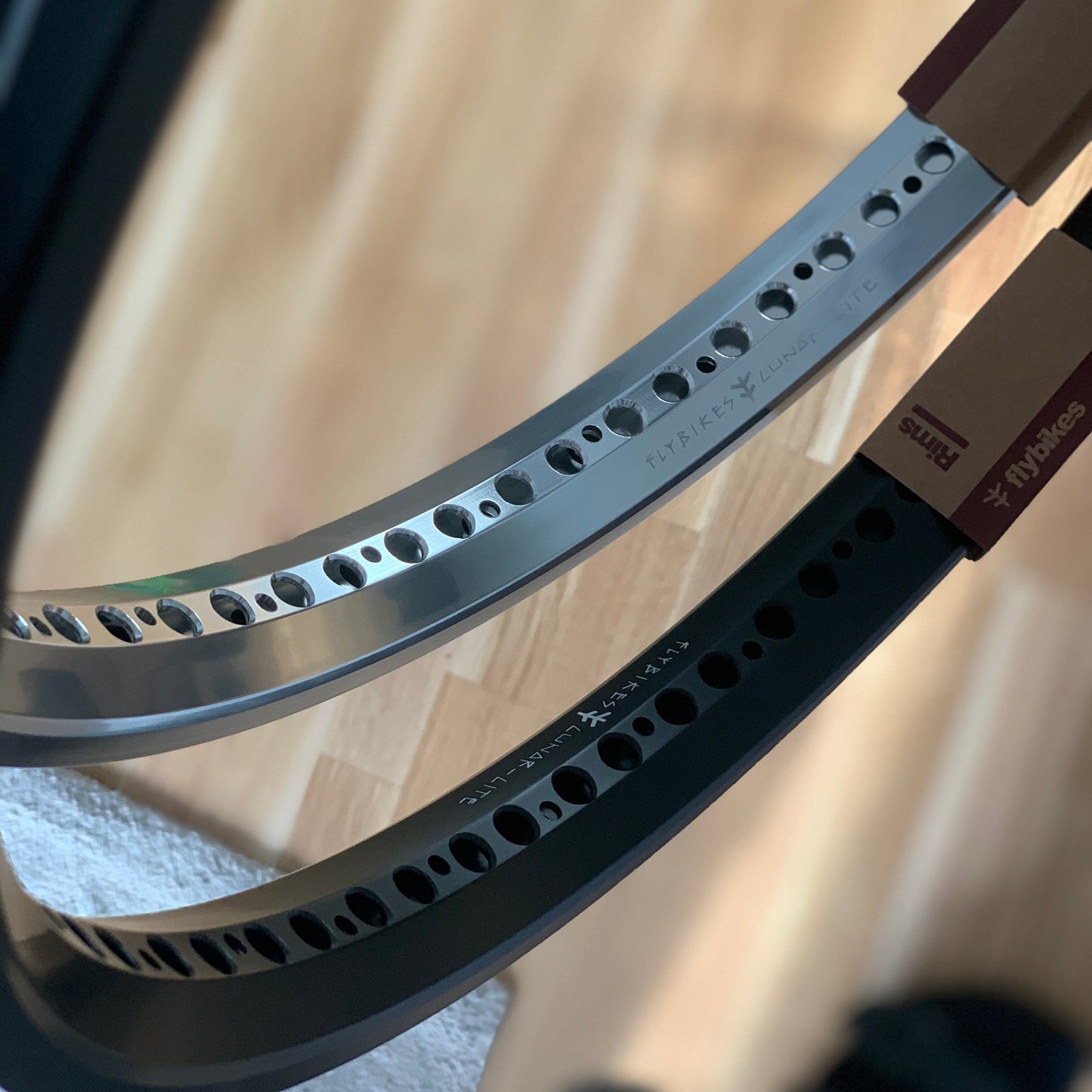fly_lunar_lite_blk4